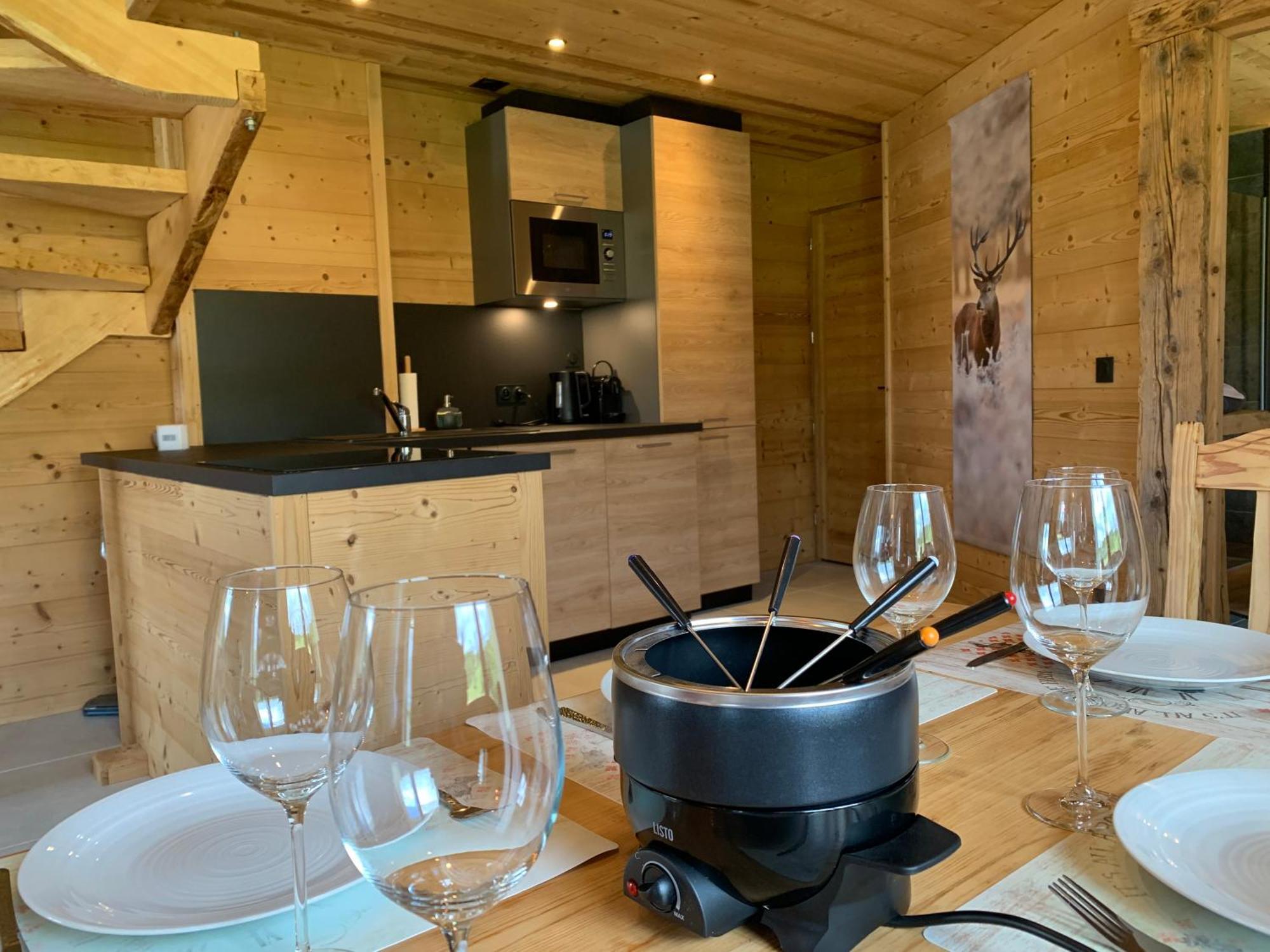L'Ecureuil, Chez Le Charpentier D'Antan, La Chaleur Du Bois, Le Calme De La Campagne Lejlighed Epagny Metz-Tessy Eksteriør billede