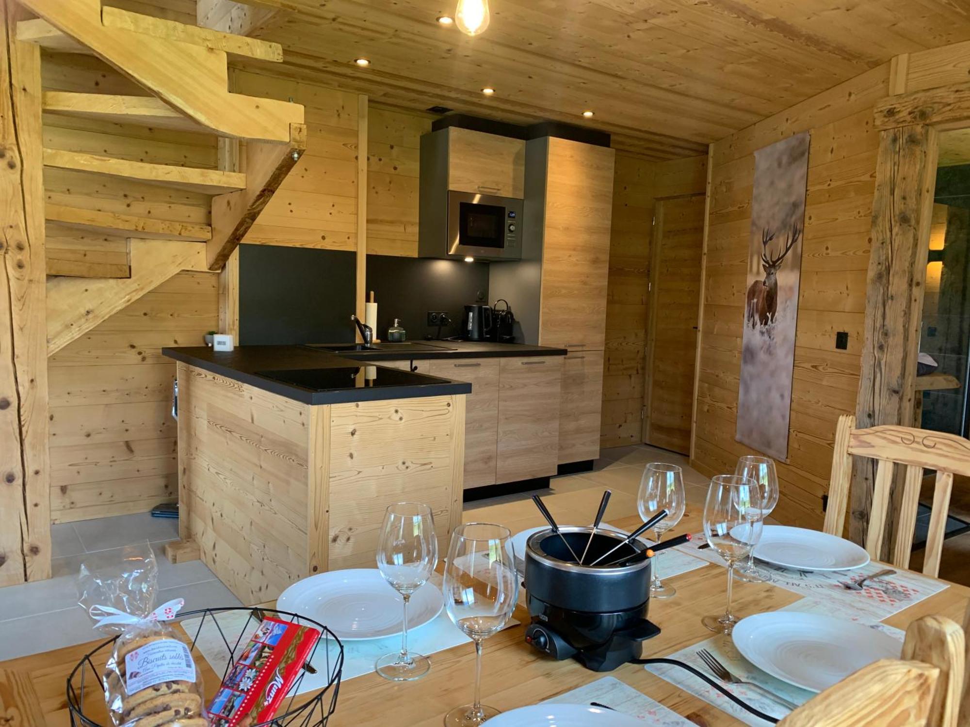 L'Ecureuil, Chez Le Charpentier D'Antan, La Chaleur Du Bois, Le Calme De La Campagne Lejlighed Epagny Metz-Tessy Eksteriør billede